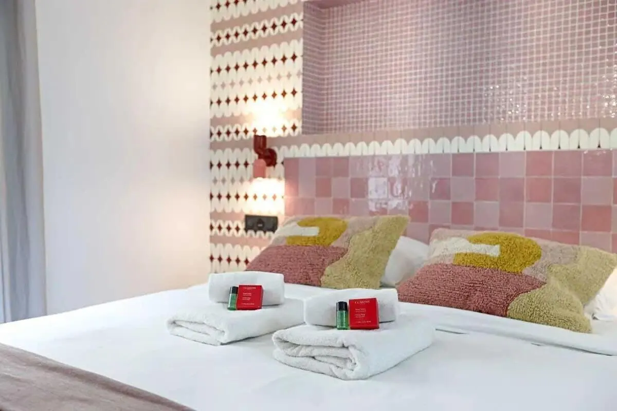 דירה פריז Les Halles - Luxurious & Colorful 4Bd For 16 Guest צרפת