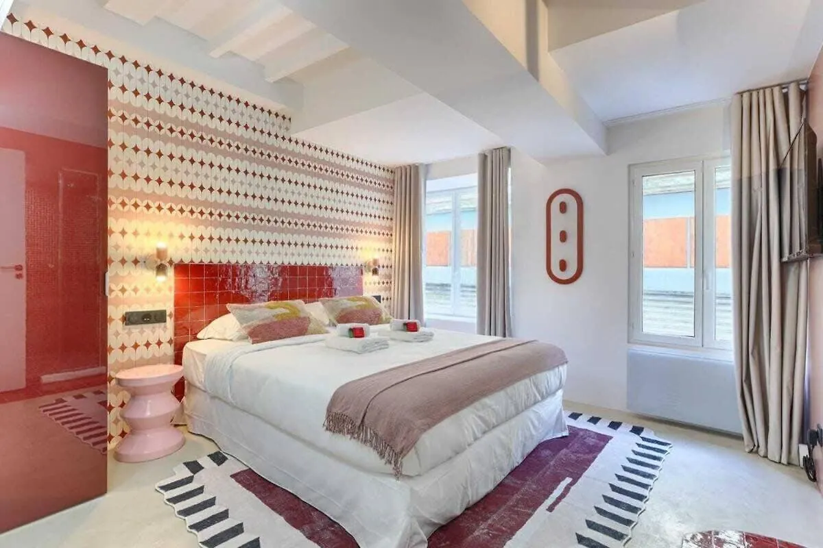 פריז Les Halles - Luxurious & Colorful 4Bd For 16 Guest 0*,