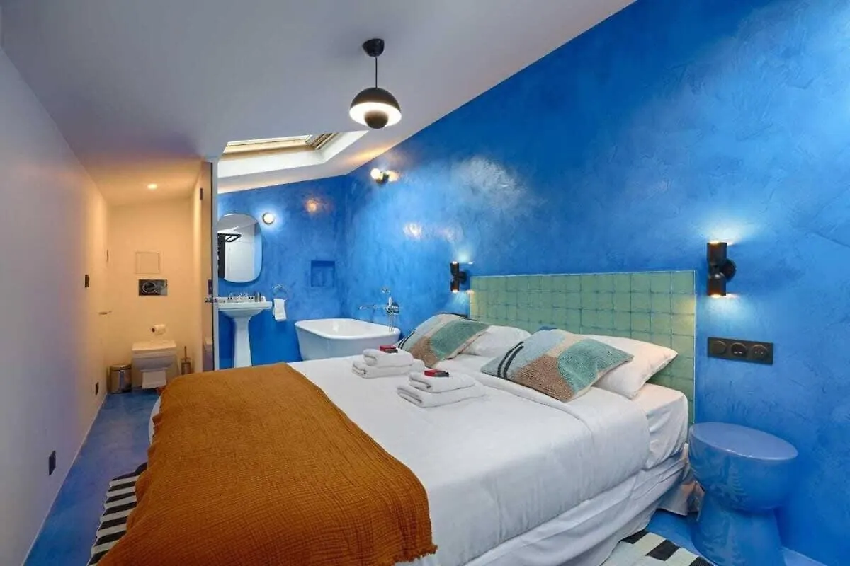 פריז Les Halles - Luxurious & Colorful 4Bd For 16 Guest 0*,