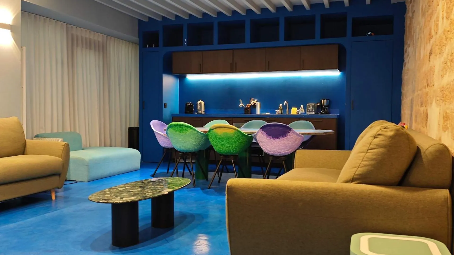 פריז Les Halles - Luxurious & Colorful 4Bd For 16 Guest צרפת