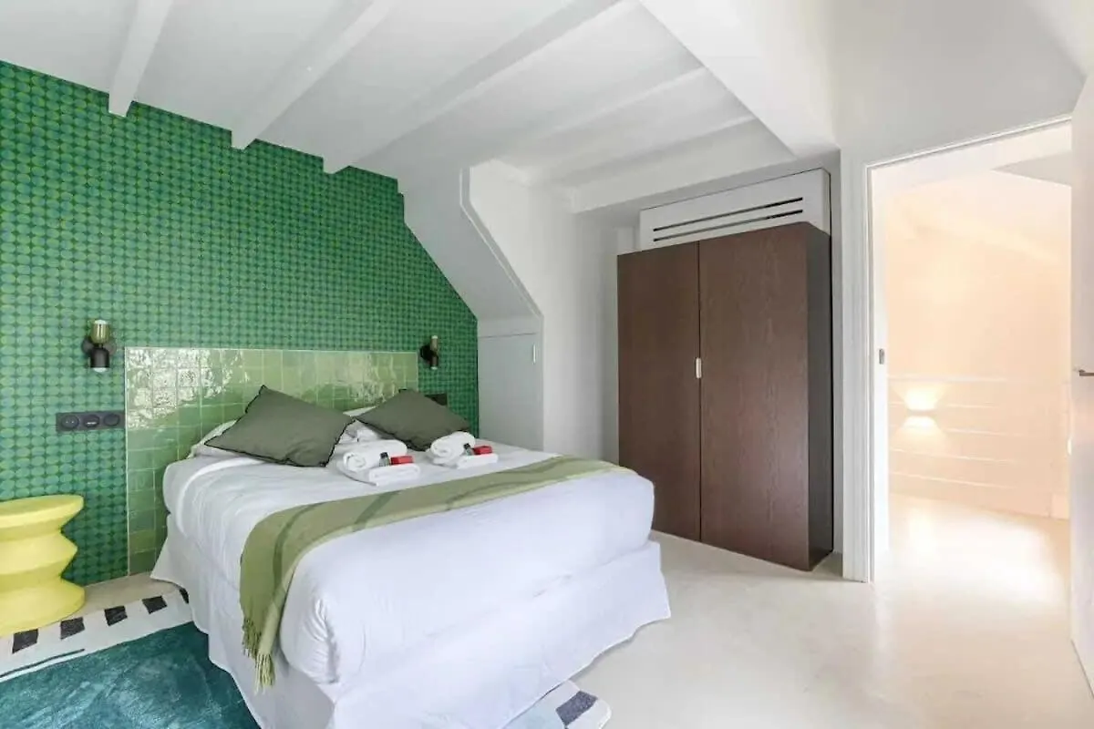 Les Halles - Luxurious & Colorful 4Bd For 16 Guest Париж Франция