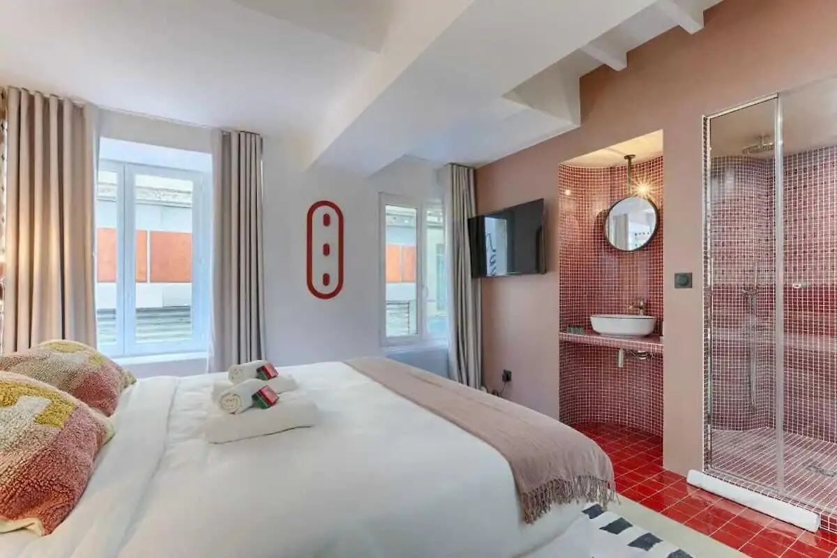 Les Halles - Luxurious & Colorful 4Bd For 16 Guest Париж Апартаменты
