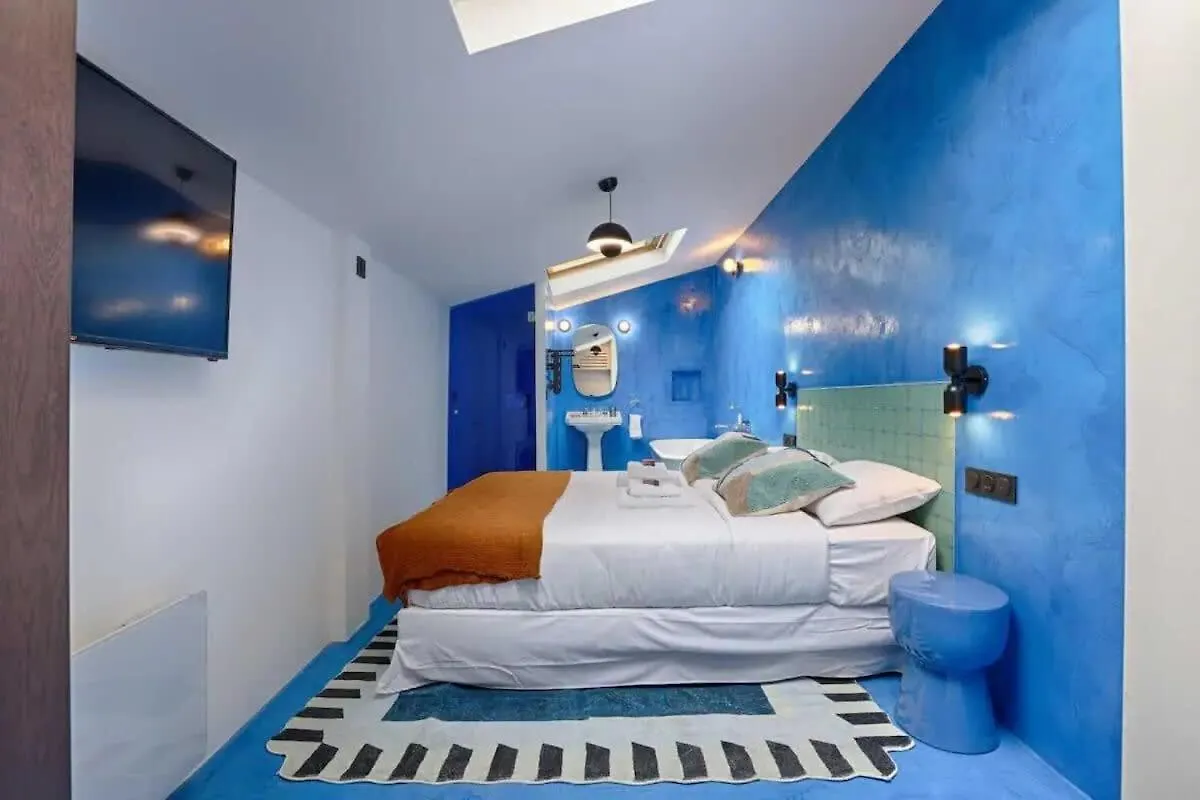 Апартаменты Les Halles - Luxurious & Colorful 4Bd For 16 Guest Париж