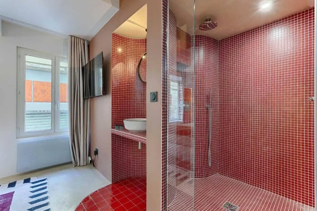Les Halles - Luxurious & Colorful 4Bd For 16 Guest Париж Франция
